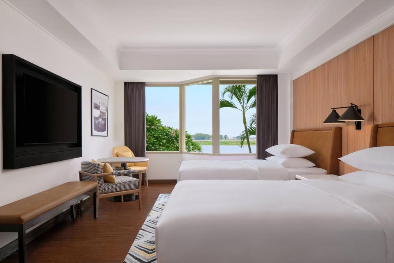 Sheraton Jakarta Soekarno Hatta Airport Tangerang Ngoại thất bức ảnh